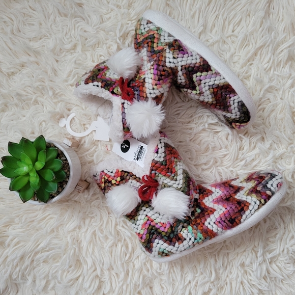 GIRLS BOOTIE SLIPPERS CAT & JACK SIZE L 4/5 - Picture 3 of 7